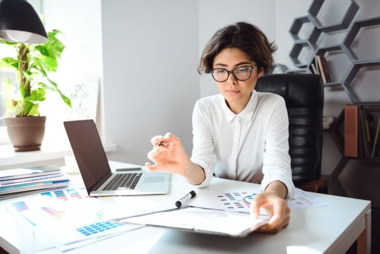 Signs You May Need a Tax Resolution Specialist Immediately